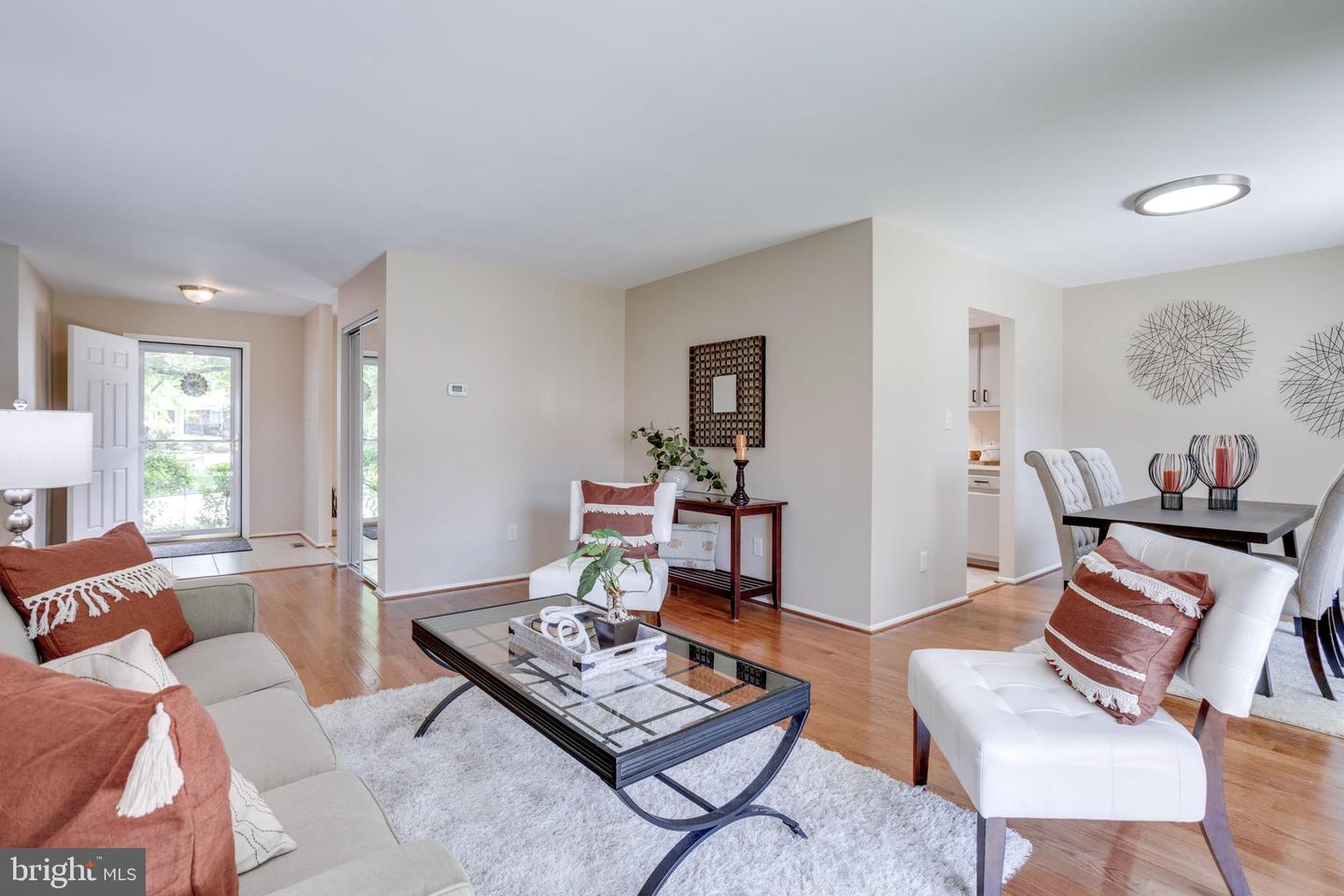 6316 CAPELLA AVE, BURKE, Virginia 22015, 5 Bedrooms Bedrooms, ,3 BathroomsBathrooms,Residential,For sale,6316 CAPELLA AVE,VAFX2244976 MLS # VAFX2244976