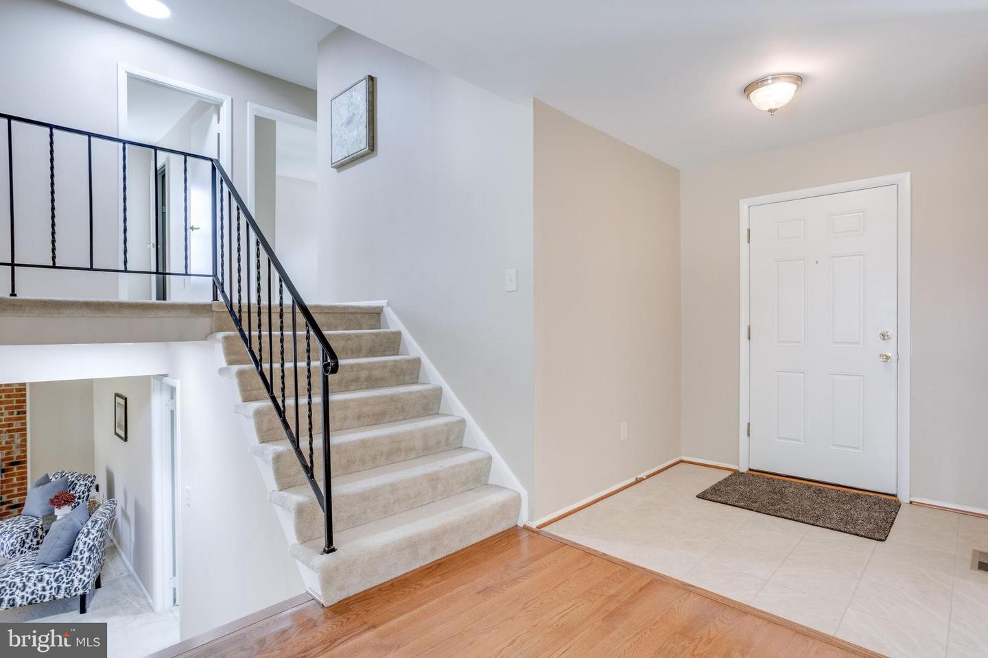 6316 CAPELLA AVE, BURKE, Virginia 22015, 5 Bedrooms Bedrooms, ,3 BathroomsBathrooms,Residential,For sale,6316 CAPELLA AVE,VAFX2244976 MLS # VAFX2244976