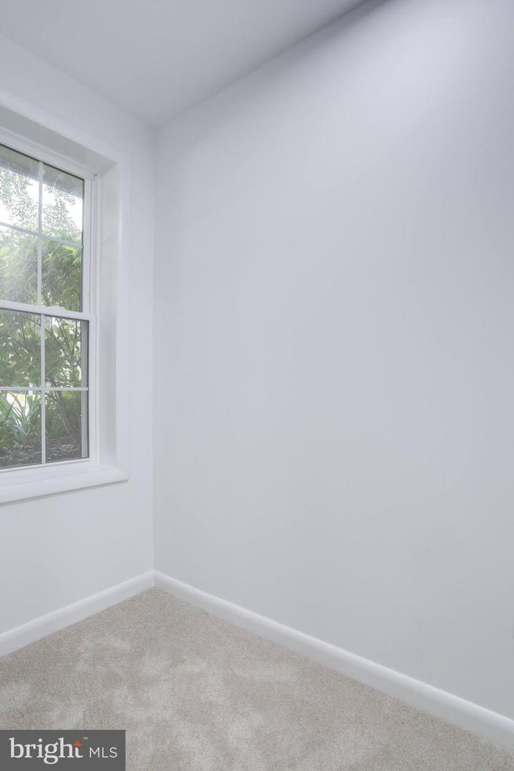 6316 CAPELLA AVE, BURKE, Virginia 22015, 5 Bedrooms Bedrooms, ,3 BathroomsBathrooms,Residential,For sale,6316 CAPELLA AVE,VAFX2244976 MLS # VAFX2244976