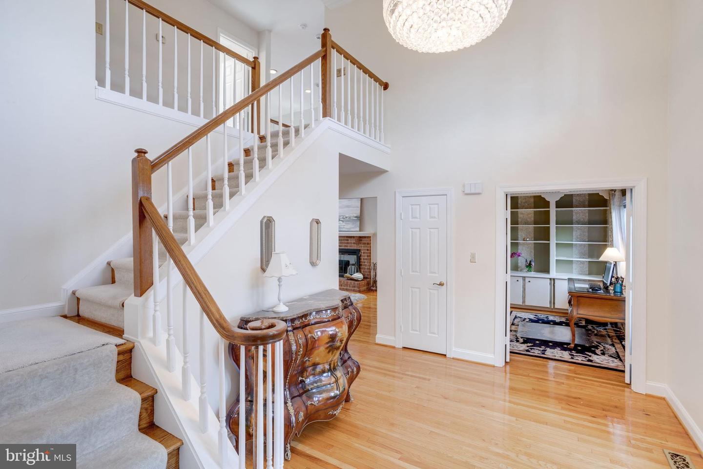 4918 SUNSET LN, ANNANDALE, Virginia 22003, 7 Bedrooms Bedrooms, ,6 BathroomsBathrooms,Residential,For sale,4918 SUNSET LN,VAFX2245166 MLS # VAFX2245166