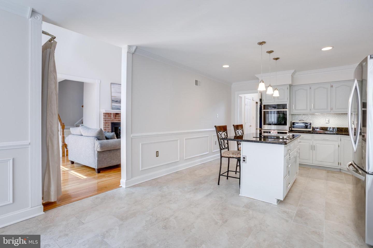 4918 SUNSET LN, ANNANDALE, Virginia 22003, 7 Bedrooms Bedrooms, ,6 BathroomsBathrooms,Residential,For sale,4918 SUNSET LN,VAFX2245166 MLS # VAFX2245166