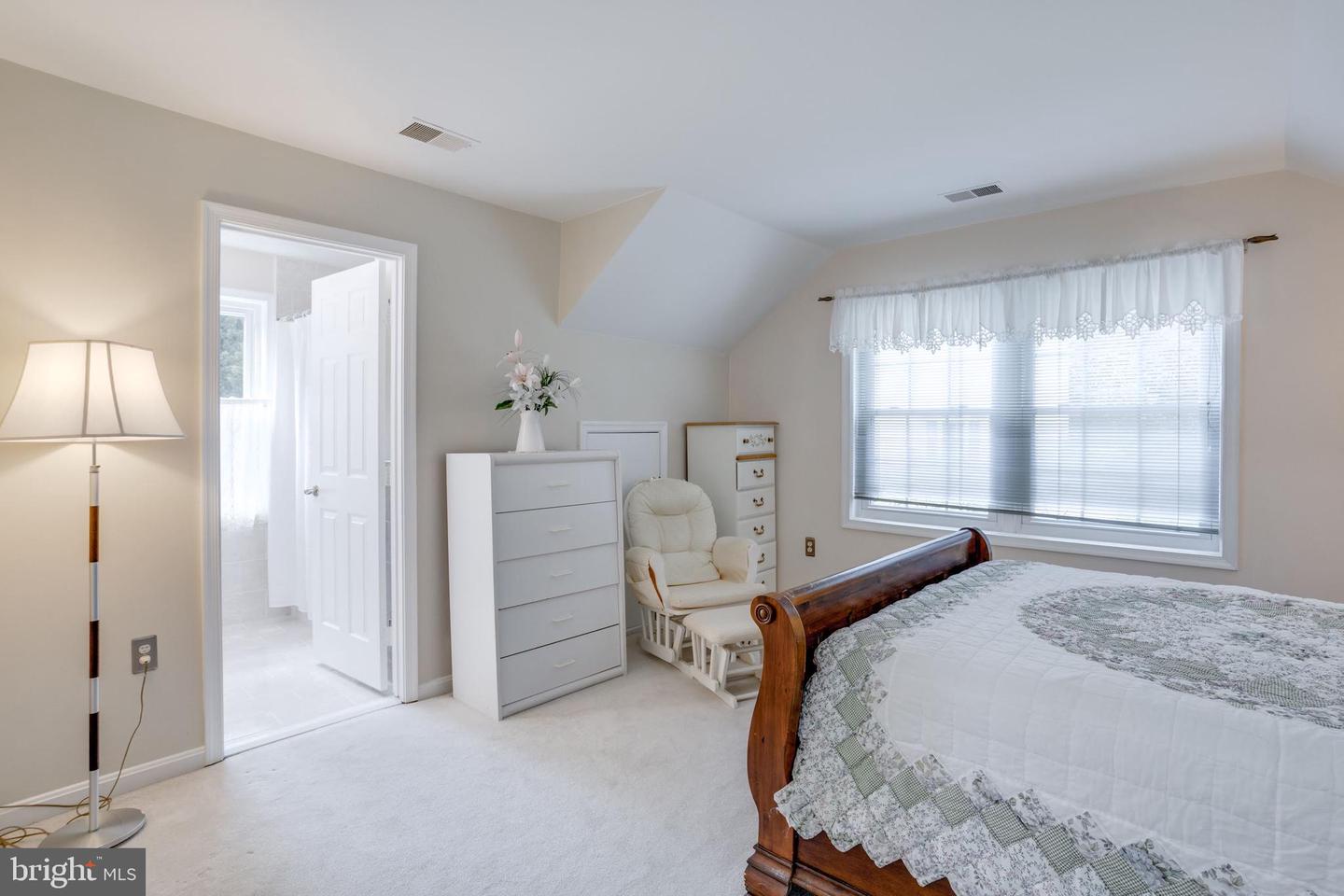 4918 SUNSET LN, ANNANDALE, Virginia 22003, 7 Bedrooms Bedrooms, ,6 BathroomsBathrooms,Residential,For sale,4918 SUNSET LN,VAFX2245166 MLS # VAFX2245166
