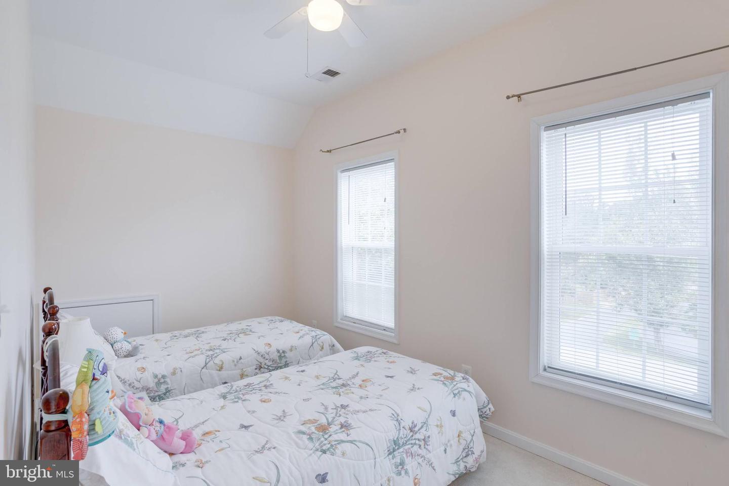 4918 SUNSET LN, ANNANDALE, Virginia 22003, 7 Bedrooms Bedrooms, ,6 BathroomsBathrooms,Residential,For sale,4918 SUNSET LN,VAFX2245166 MLS # VAFX2245166