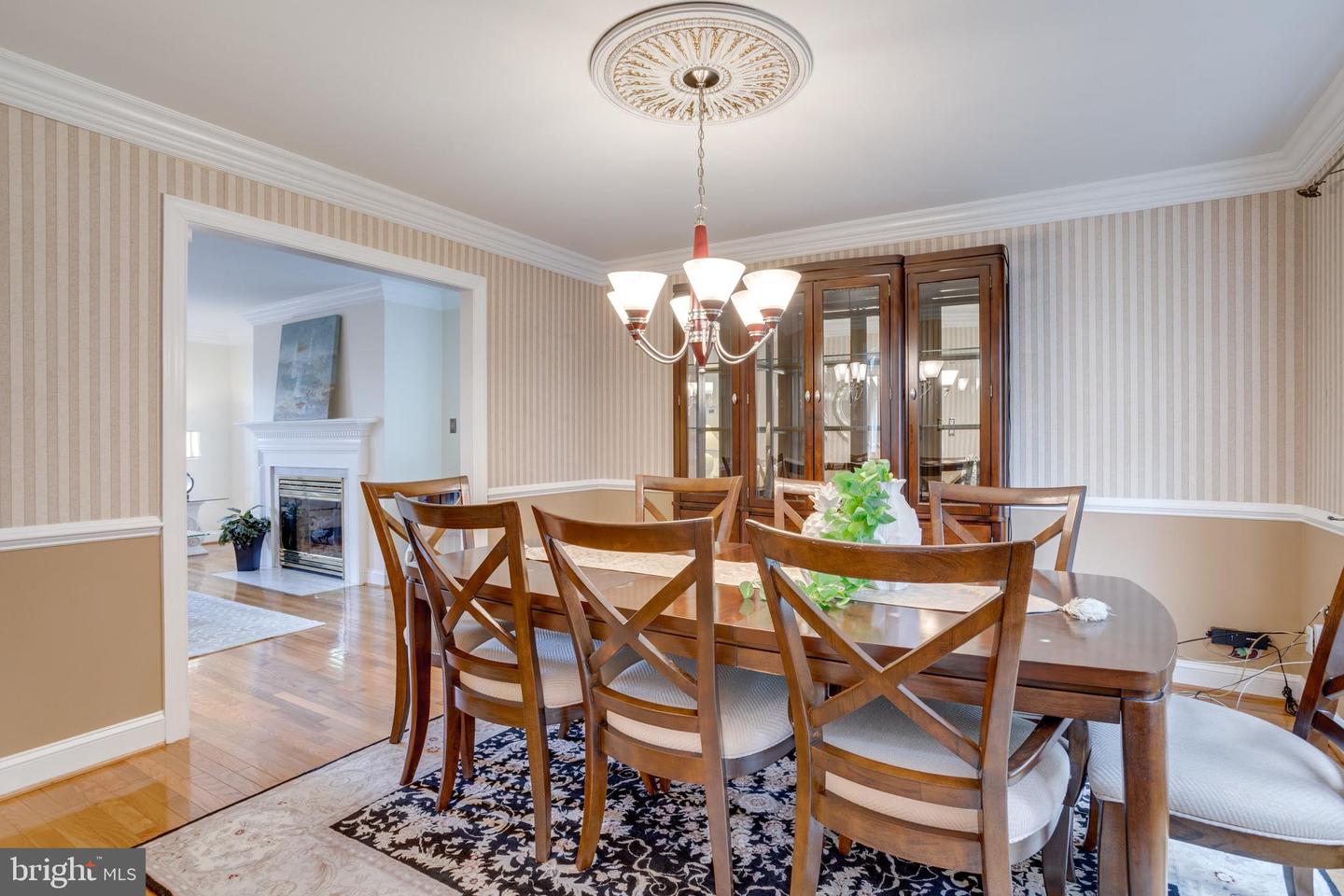 4918 SUNSET LN, ANNANDALE, Virginia 22003, 7 Bedrooms Bedrooms, ,6 BathroomsBathrooms,Residential,For sale,4918 SUNSET LN,VAFX2245166 MLS # VAFX2245166