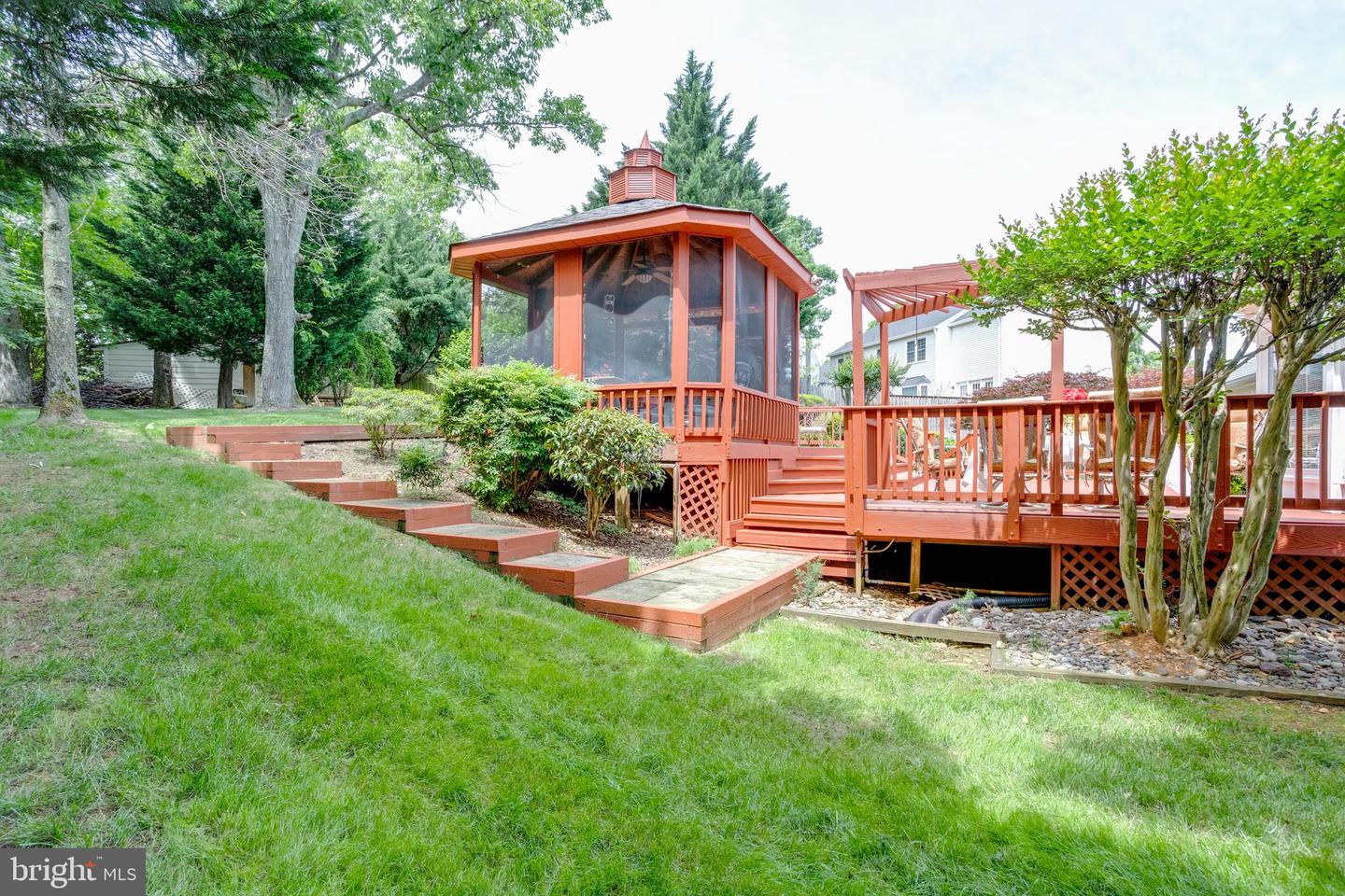 4918 SUNSET LN, ANNANDALE, Virginia 22003, 7 Bedrooms Bedrooms, ,6 BathroomsBathrooms,Residential,For sale,4918 SUNSET LN,VAFX2245166 MLS # VAFX2245166