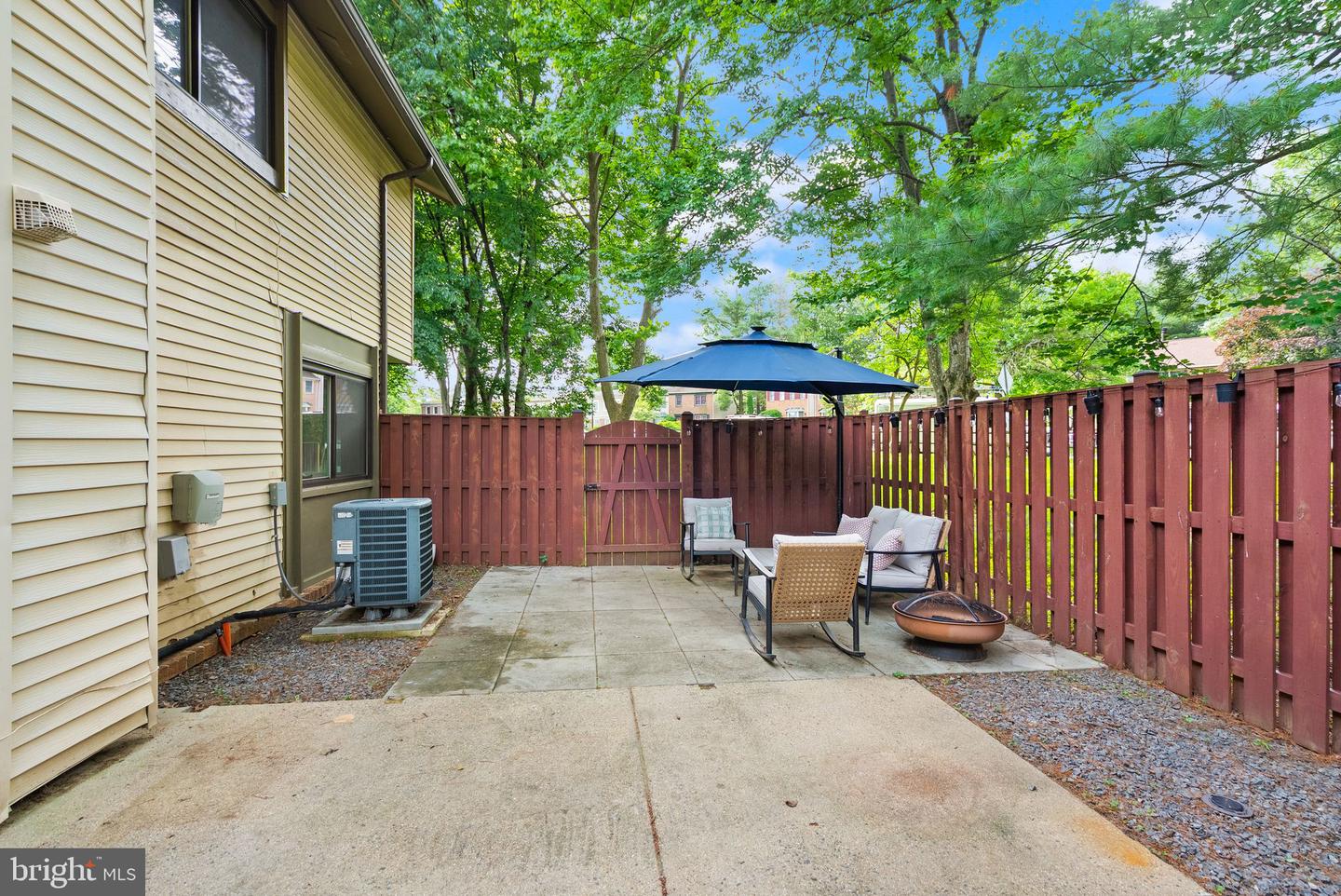 10627 SUMMER OAK CT, BURKE, Virginia 22015, 4 Bedrooms Bedrooms, ,2 BathroomsBathrooms,Residential,For sale,10627 SUMMER OAK CT,VAFX2245178 MLS # VAFX2245178