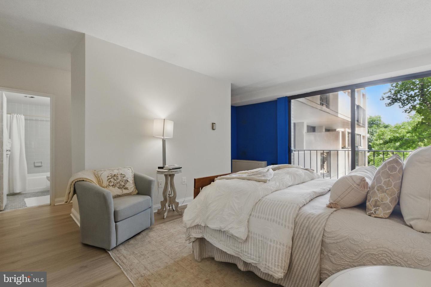 4141 N HENDERSON RD #326, ARLINGTON, Virginia 22203, 1 Bedroom Bedrooms, ,1 BathroomBathrooms,Residential,For sale,4141 N HENDERSON RD #326,VAAR2058668 MLS # VAAR2058668