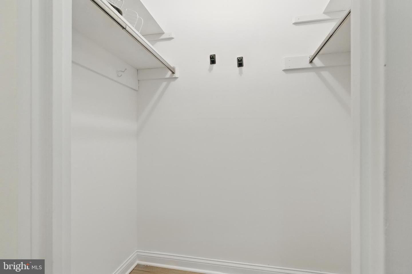 4141 N HENDERSON RD #326, ARLINGTON, Virginia 22203, 1 Bedroom Bedrooms, ,1 BathroomBathrooms,Residential,For sale,4141 N HENDERSON RD #326,VAAR2058668 MLS # VAAR2058668