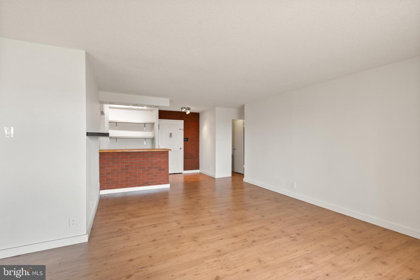 203 YOAKUM PKWY #1222, ALEXANDRIA, Virginia 22304, 2 Bedrooms Bedrooms, ,2 BathroomsBathrooms,Residential,For sale,203 YOAKUM PKWY #1222,VAAX2046068 MLS # VAAX2046068