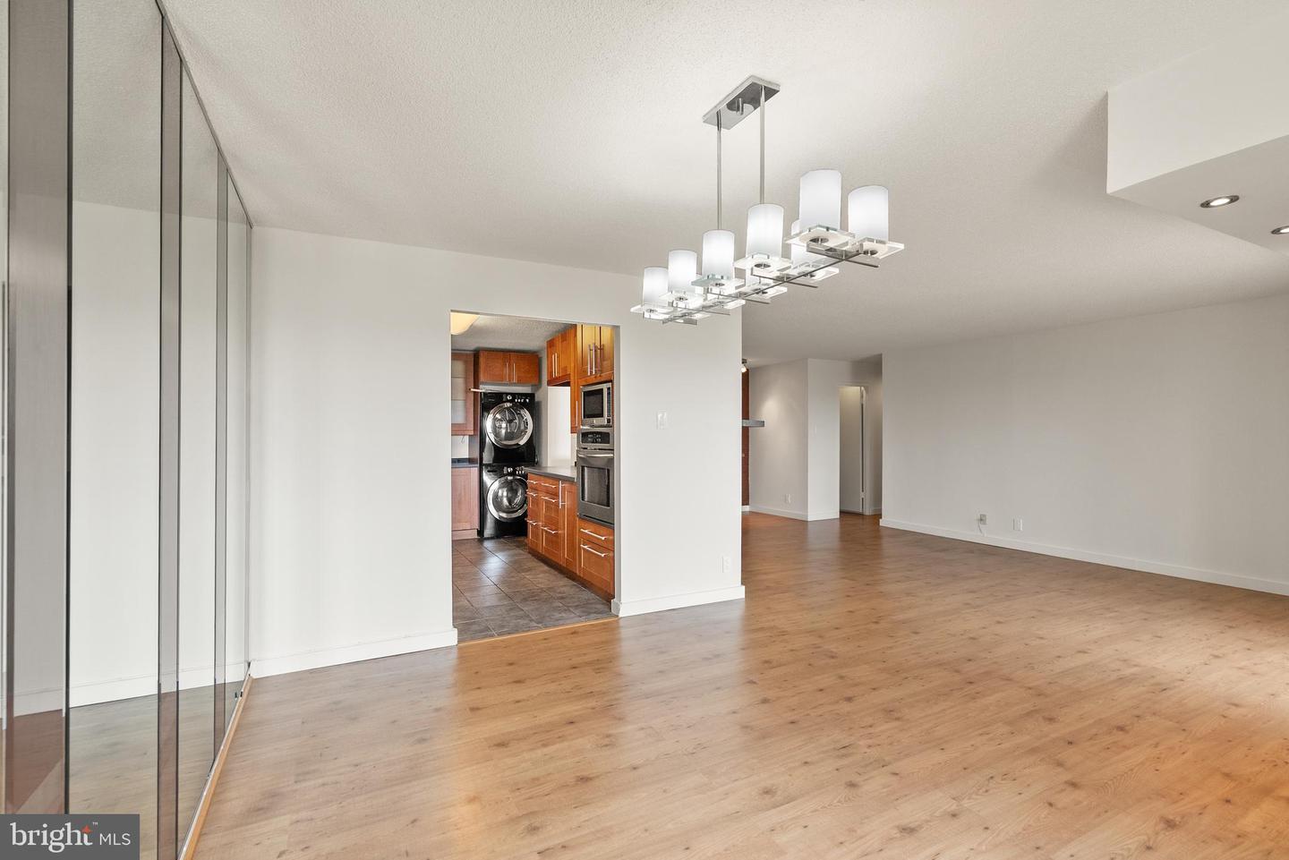 203 YOAKUM PKWY #1222, ALEXANDRIA, Virginia 22304, 2 Bedrooms Bedrooms, ,2 BathroomsBathrooms,Residential,For sale,203 YOAKUM PKWY #1222,VAAX2046068 MLS # VAAX2046068