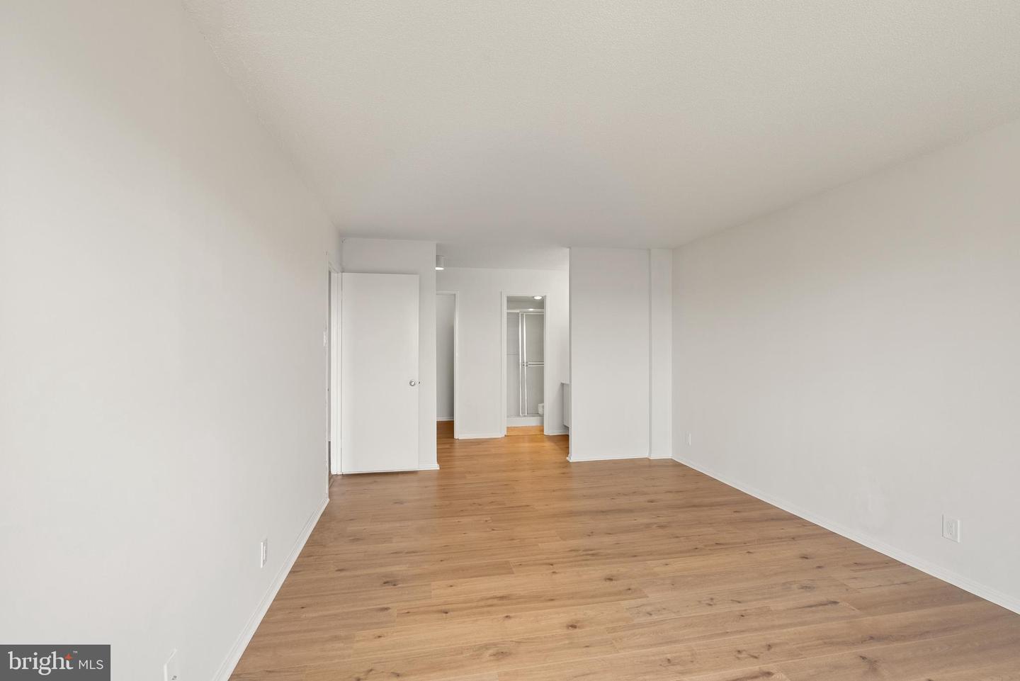 203 YOAKUM PKWY #1222, ALEXANDRIA, Virginia 22304, 2 Bedrooms Bedrooms, ,2 BathroomsBathrooms,Residential,For sale,203 YOAKUM PKWY #1222,VAAX2046068 MLS # VAAX2046068