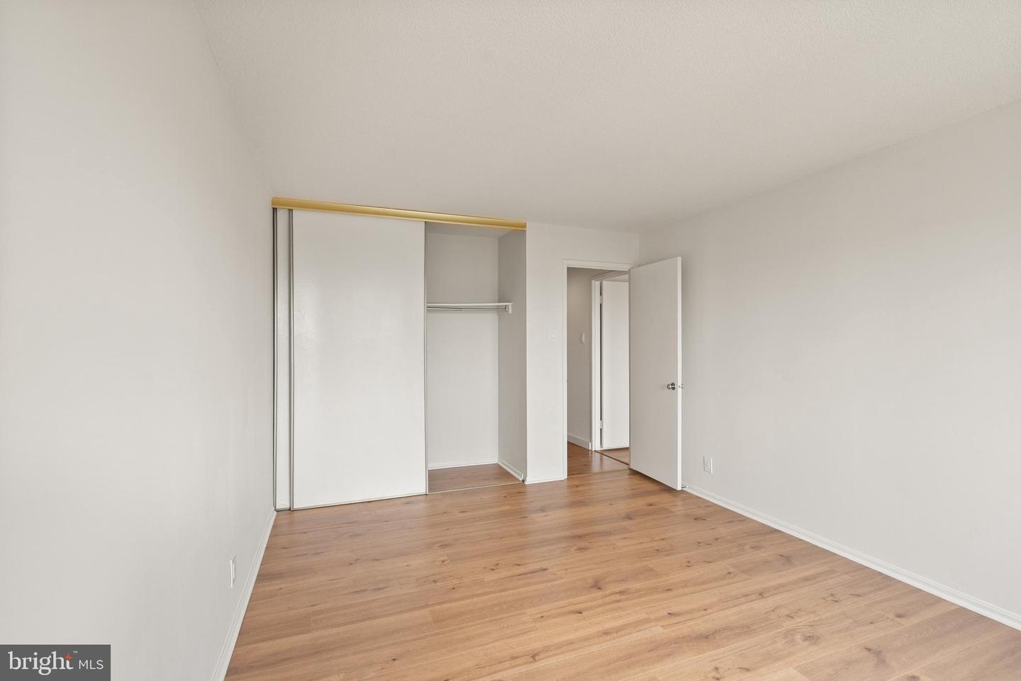 203 YOAKUM PKWY #1222, ALEXANDRIA, Virginia 22304, 2 Bedrooms Bedrooms, ,2 BathroomsBathrooms,Residential,For sale,203 YOAKUM PKWY #1222,VAAX2046068 MLS # VAAX2046068