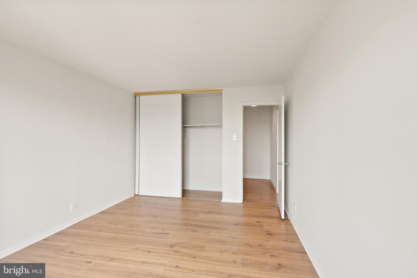 203 YOAKUM PKWY #1222, ALEXANDRIA, Virginia 22304, 2 Bedrooms Bedrooms, ,2 BathroomsBathrooms,Residential,For sale,203 YOAKUM PKWY #1222,VAAX2046068 MLS # VAAX2046068