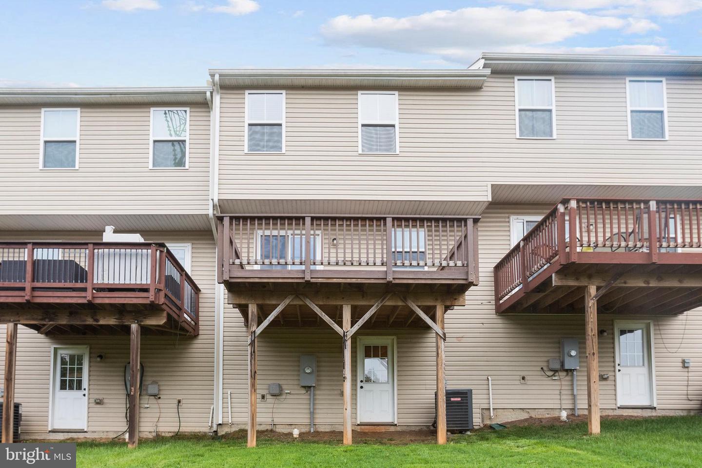 35166 SARA CT, LOCUST GROVE, Virginia 22508, 3 Bedrooms Bedrooms, 6 Rooms Rooms,2 BathroomsBathrooms,Residential,For sale,35166 SARA CT,VAOR2009834 MLS # VAOR2009834