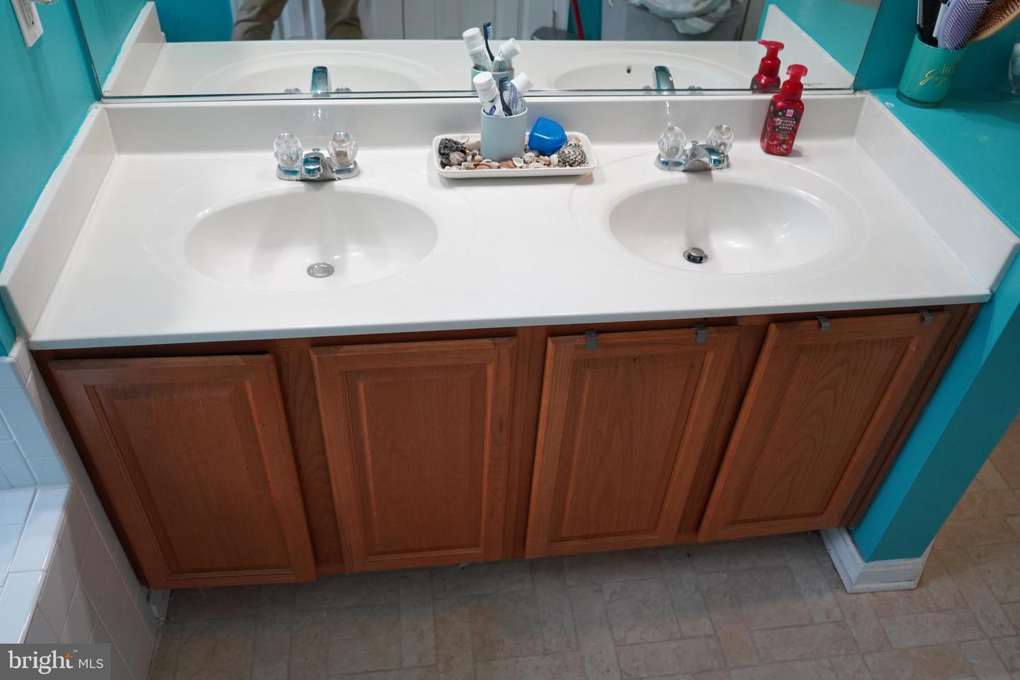 12013 KEMPS LANDING CIR, MANASSAS, Virginia 20109, 3 Bedrooms Bedrooms, ,3 BathroomsBathrooms,Residential,For sale,12013 KEMPS LANDING CIR,VAPW2096206 MLS # VAPW2096206