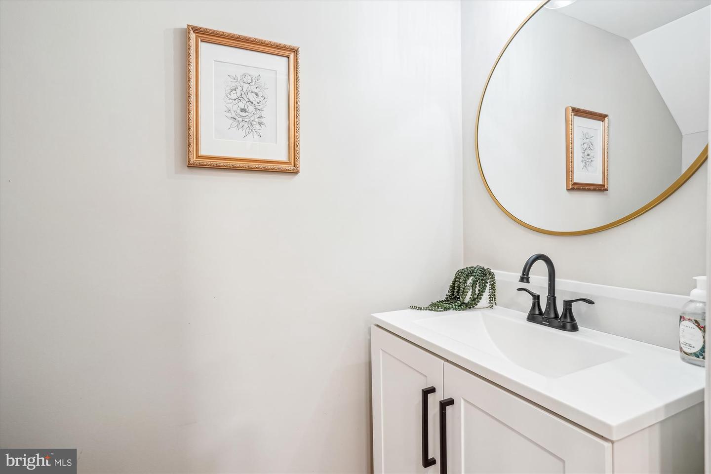 5045 ANCHORSTONE DR #5045, WOODBRIDGE, Virginia 22192, 2 Bedrooms Bedrooms, ,2 BathroomsBathrooms,Residential,For sale,5045 ANCHORSTONE DR #5045,VAPW2096226 MLS # VAPW2096226