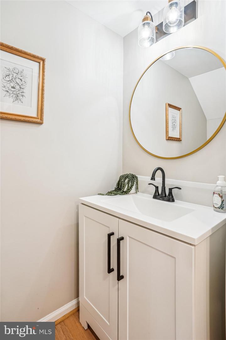 5045 ANCHORSTONE DR #5045, WOODBRIDGE, Virginia 22192, 2 Bedrooms Bedrooms, ,2 BathroomsBathrooms,Residential,For sale,5045 ANCHORSTONE DR #5045,VAPW2096226 MLS # VAPW2096226