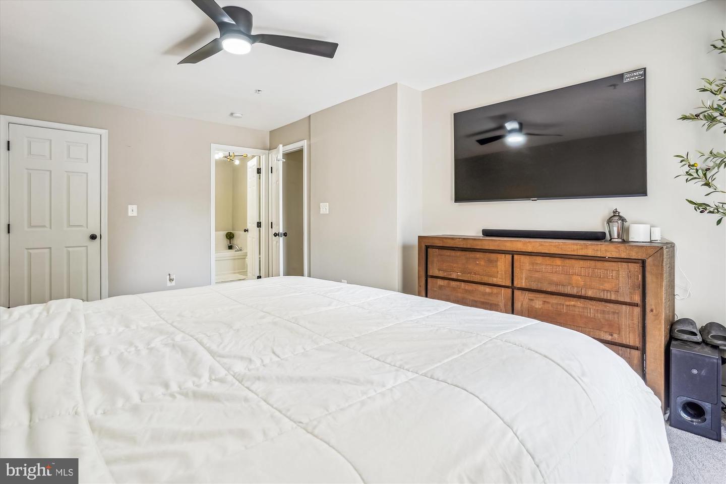 5045 ANCHORSTONE DR #5045, WOODBRIDGE, Virginia 22192, 2 Bedrooms Bedrooms, ,2 BathroomsBathrooms,Residential,For sale,5045 ANCHORSTONE DR #5045,VAPW2096226 MLS # VAPW2096226