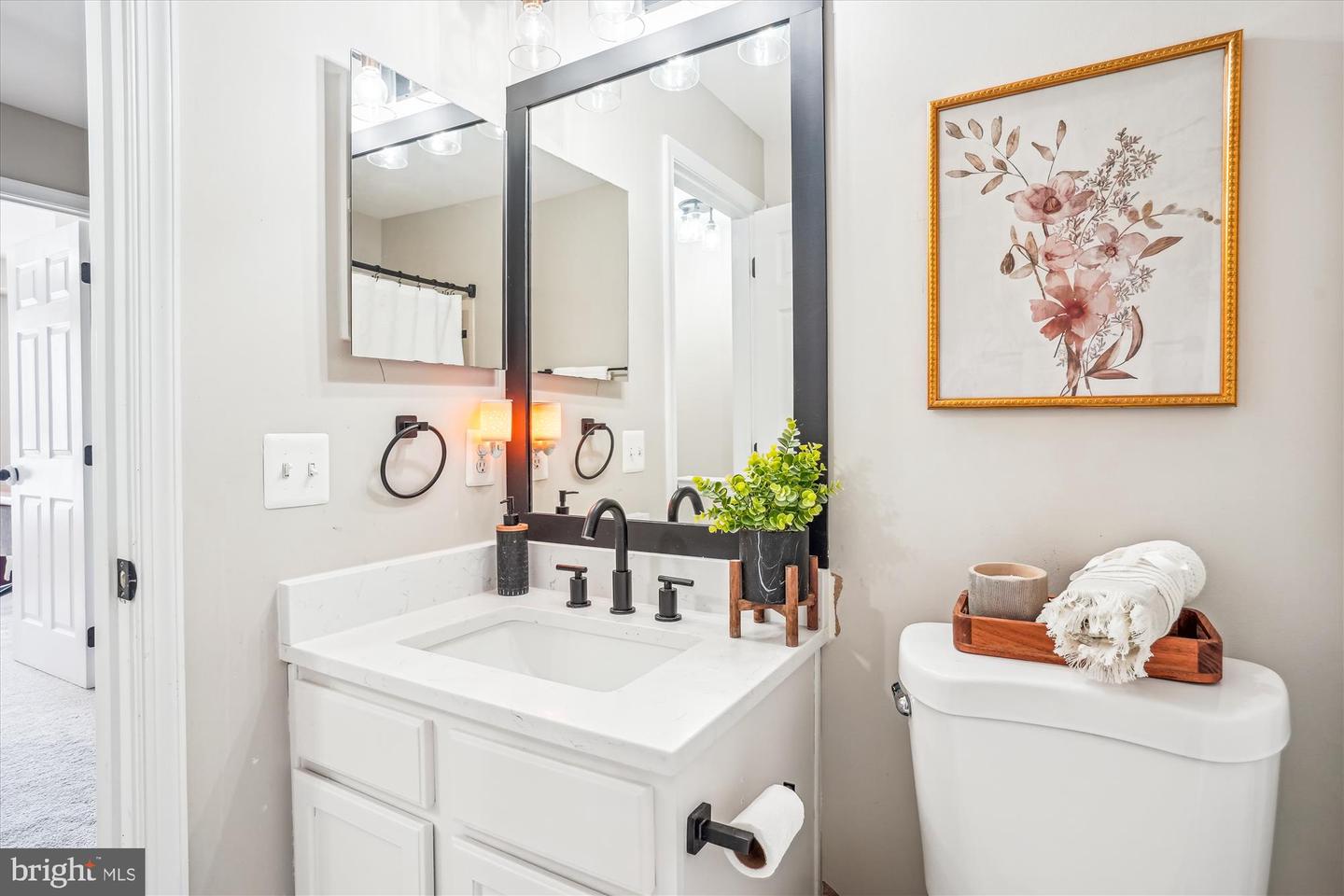5045 ANCHORSTONE DR #5045, WOODBRIDGE, Virginia 22192, 2 Bedrooms Bedrooms, ,2 BathroomsBathrooms,Residential,For sale,5045 ANCHORSTONE DR #5045,VAPW2096226 MLS # VAPW2096226
