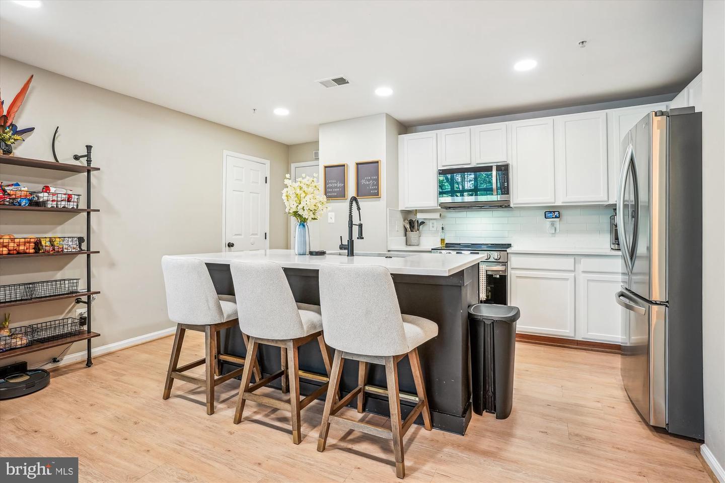 5045 ANCHORSTONE DR #5045, WOODBRIDGE, Virginia 22192, 2 Bedrooms Bedrooms, ,2 BathroomsBathrooms,Residential,For sale,5045 ANCHORSTONE DR #5045,VAPW2096226 MLS # VAPW2096226