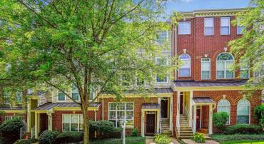 5045 ANCHORSTONE DR #5045, WOODBRIDGE, Virginia 22192, 2 Bedrooms Bedrooms, ,2 BathroomsBathrooms,Residential,For sale,5045 ANCHORSTONE DR #5045,VAPW2096226 MLS # VAPW2096226