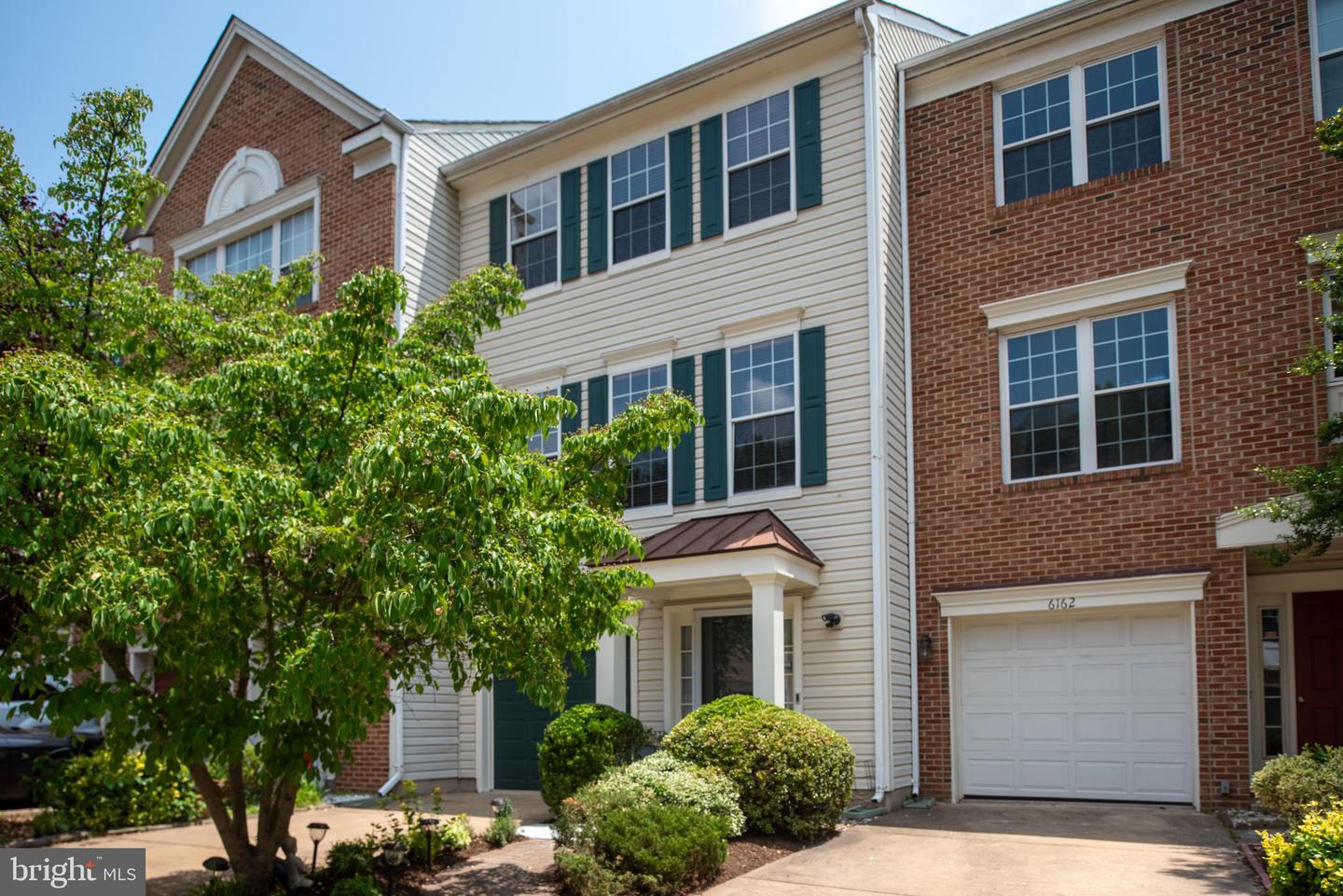 6164 KENDRA WAY, CENTREVILLE, Virginia 20121, 3 Bedrooms Bedrooms, ,2 BathroomsBathrooms,Residential,For sale,6164 KENDRA WAY,VAFX2245512 MLS # VAFX2245512
