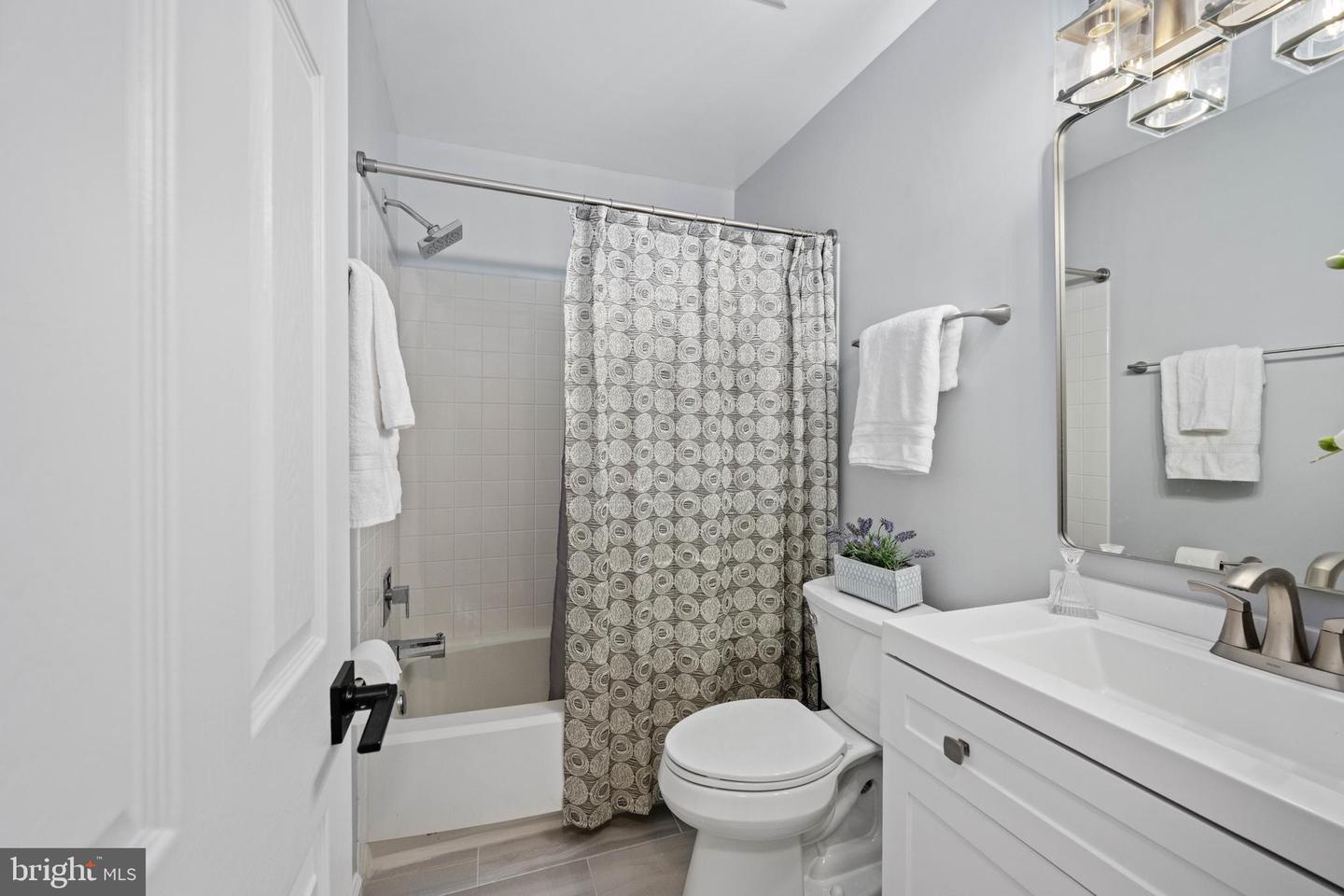 6164 KENDRA WAY, CENTREVILLE, Virginia 20121, 3 Bedrooms Bedrooms, ,2 BathroomsBathrooms,Residential,For sale,6164 KENDRA WAY,VAFX2245512 MLS # VAFX2245512