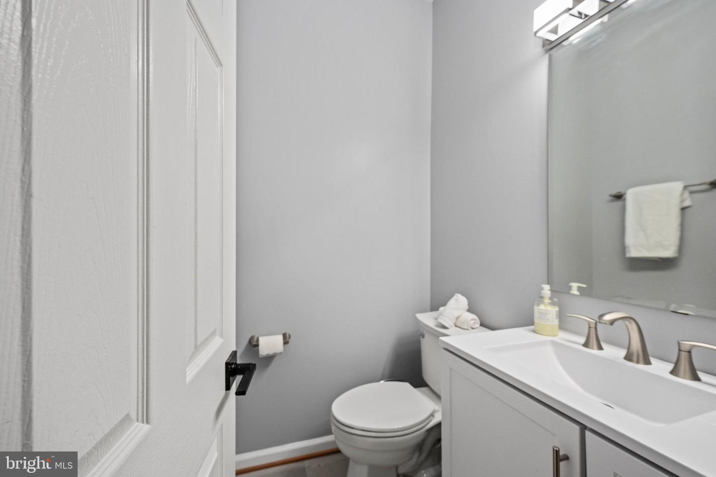 6164 KENDRA WAY, CENTREVILLE, Virginia 20121, 3 Bedrooms Bedrooms, ,2 BathroomsBathrooms,Residential,For sale,6164 KENDRA WAY,VAFX2245512 MLS # VAFX2245512