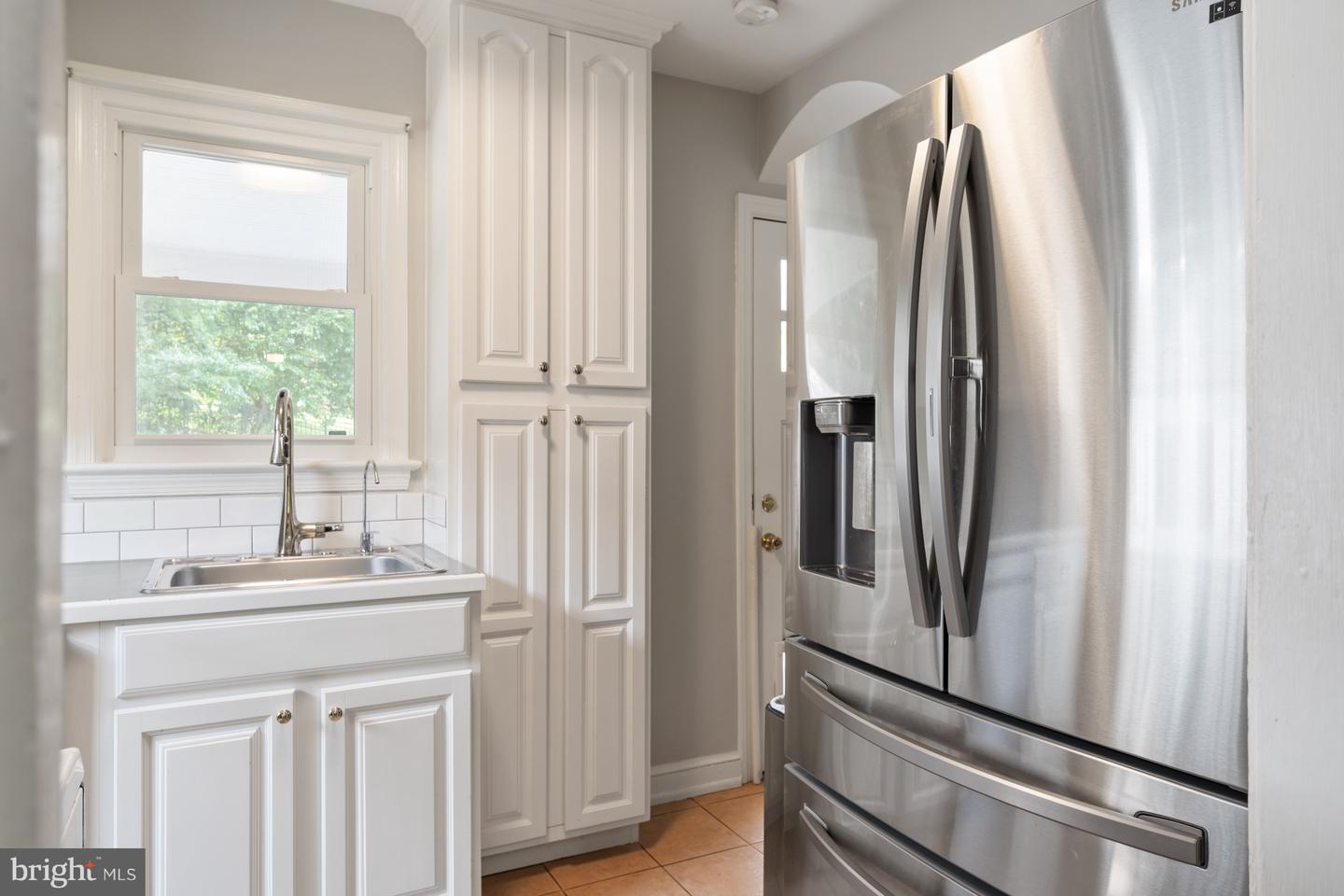 4741 20TH ST N, ARLINGTON, Virginia 22207, 3 Bedrooms Bedrooms, ,2 BathroomsBathrooms,Residential,For sale,4741 20TH ST N,VAAR2058714 MLS # VAAR2058714