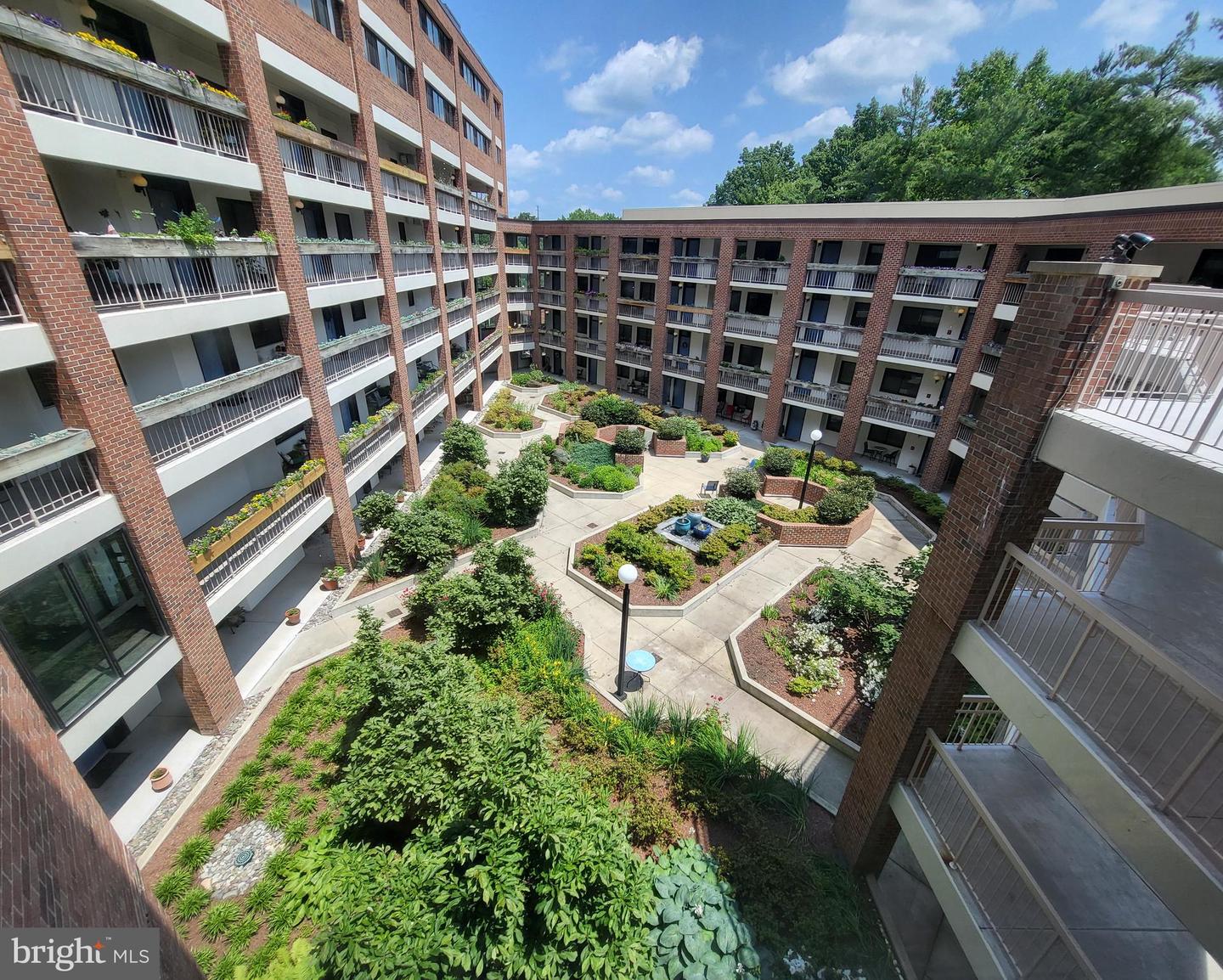 1951 SAGEWOOD LN #122, RESTON, Virginia 20191, 1 Bedroom Bedrooms, ,1 BathroomBathrooms,Residential,For sale,1951 SAGEWOOD LN #122,VAFX2245552 MLS # VAFX2245552