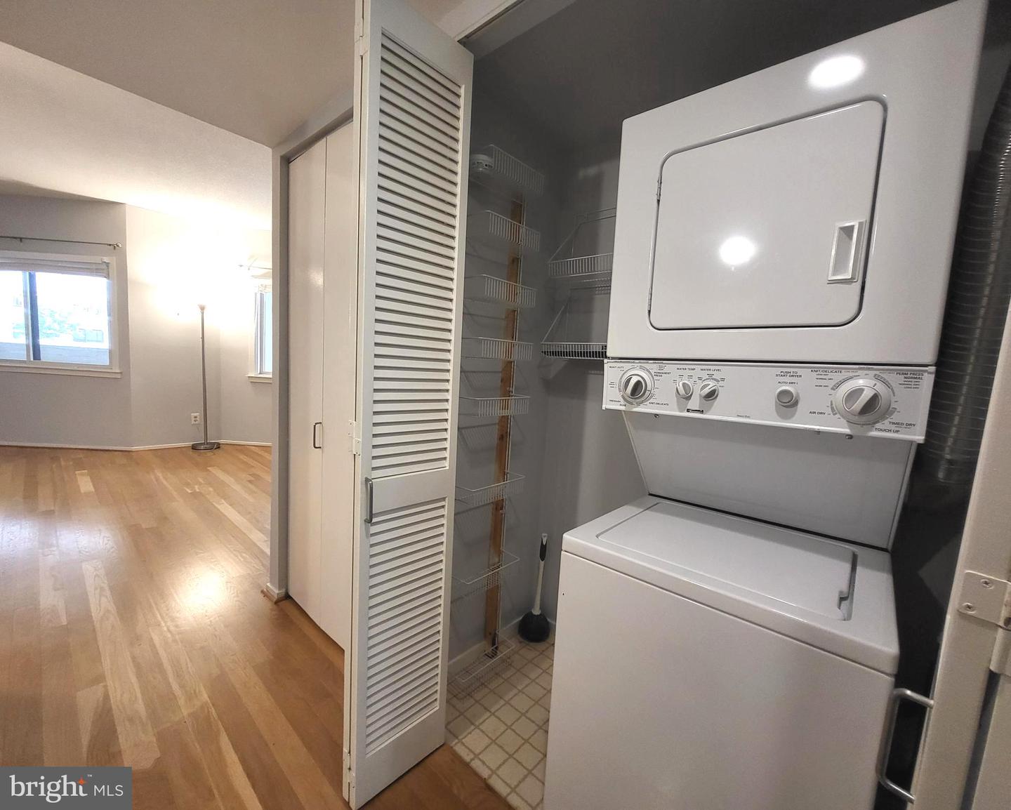 1951 SAGEWOOD LN #122, RESTON, Virginia 20191, 1 Bedroom Bedrooms, ,1 BathroomBathrooms,Residential,For sale,1951 SAGEWOOD LN #122,VAFX2245552 MLS # VAFX2245552