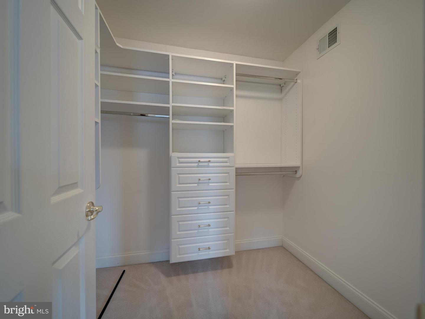 8320 DOCKRAY CT, LORTON, Virginia 22079, 3 Bedrooms Bedrooms, ,2 BathroomsBathrooms,Residential,For sale,8320 DOCKRAY CT,VAFX2245556 MLS # VAFX2245556