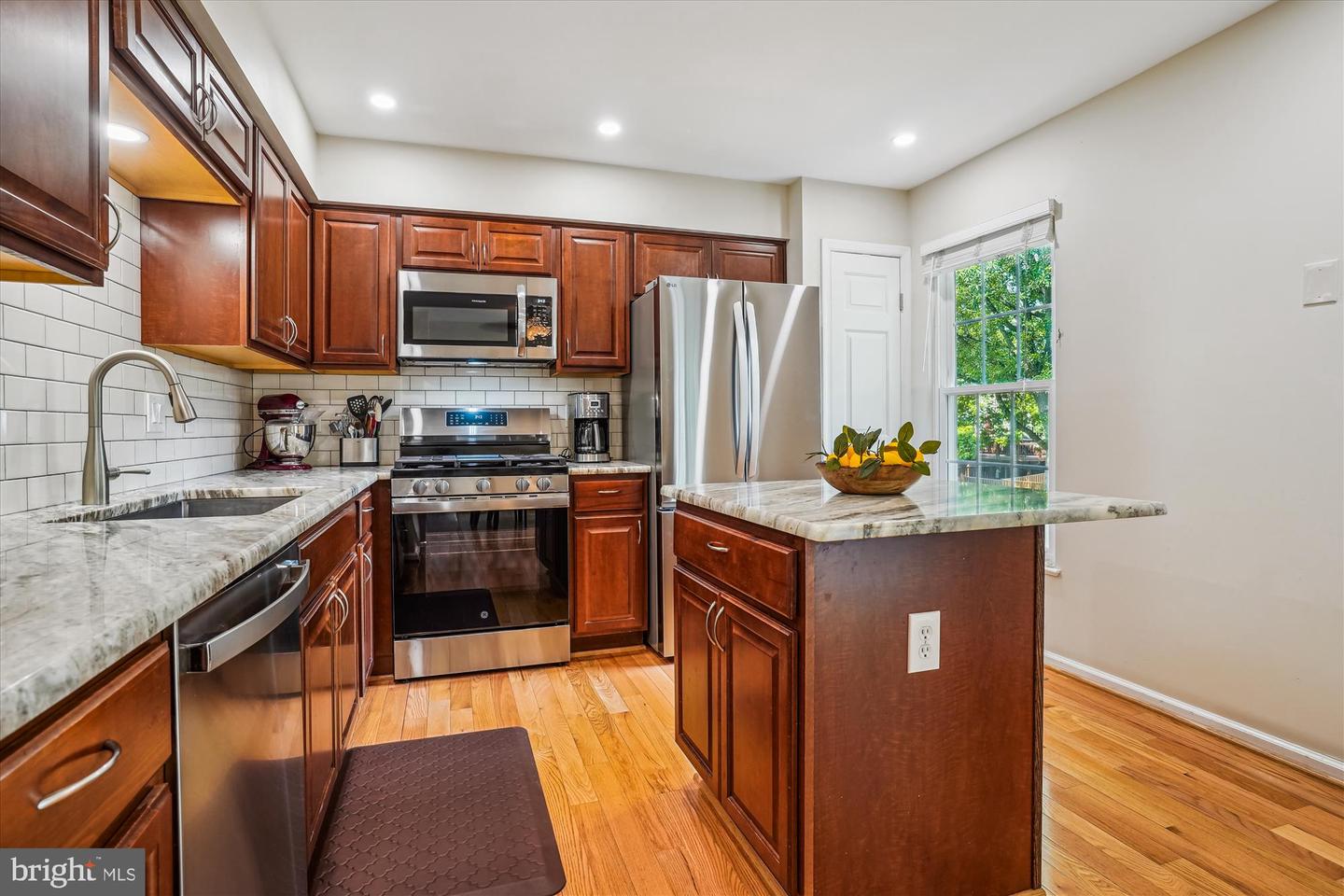 7484 GADSBY SQ, ALEXANDRIA, Virginia 22315, 3 Bedrooms Bedrooms, ,2 BathroomsBathrooms,Residential,For sale,7484 GADSBY SQ,VAFX2245614 MLS # VAFX2245614