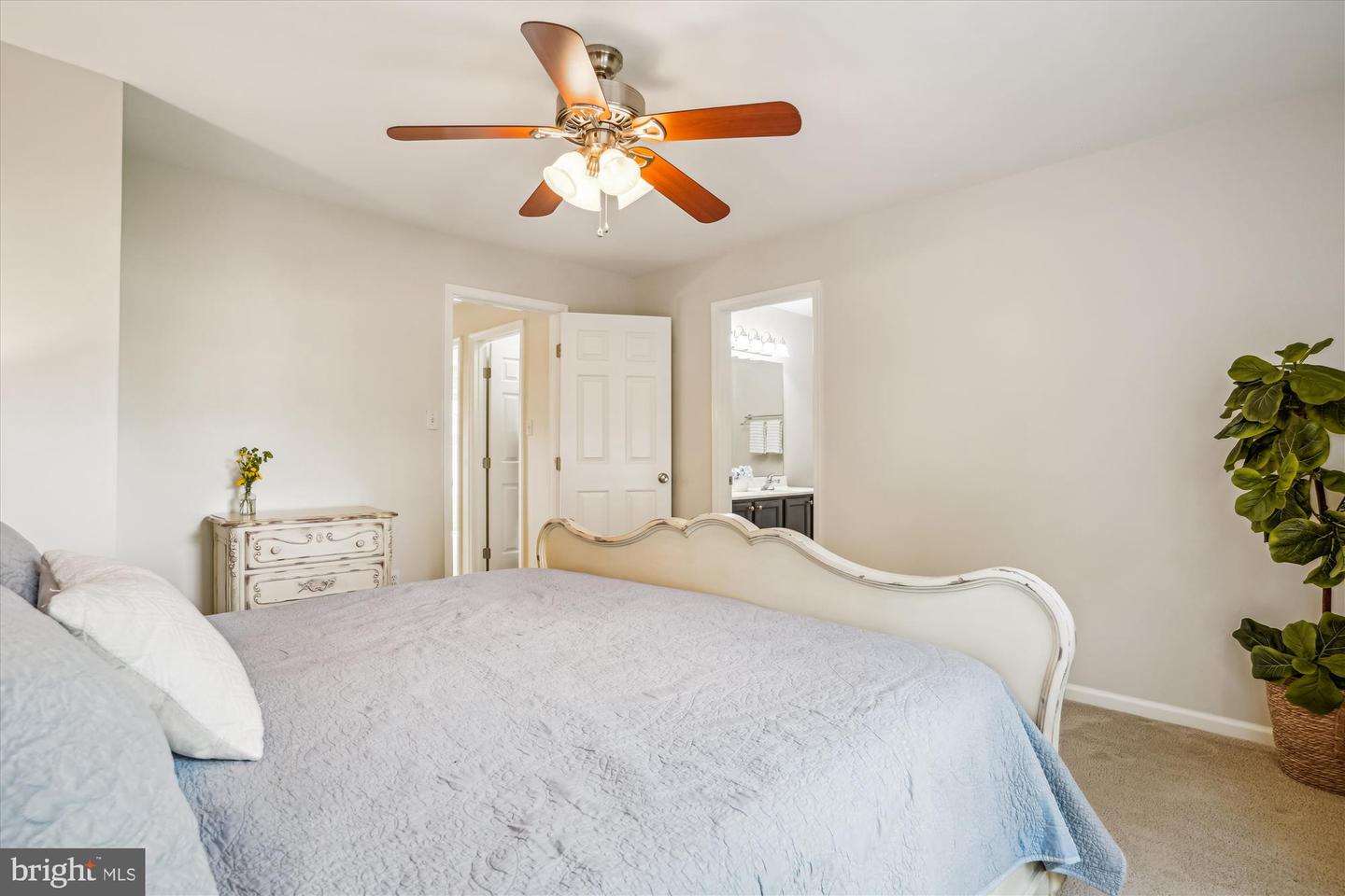 7484 GADSBY SQ, ALEXANDRIA, Virginia 22315, 3 Bedrooms Bedrooms, ,2 BathroomsBathrooms,Residential,For sale,7484 GADSBY SQ,VAFX2245614 MLS # VAFX2245614