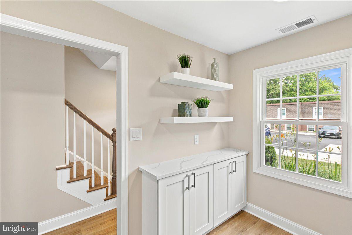 8101 KINGSWAY CT #257, SPRINGFIELD, Virginia 22152, 2 Bedrooms Bedrooms, ,1 BathroomBathrooms,Residential,For sale,8101 KINGSWAY CT #257,VAFX2245620 MLS # VAFX2245620