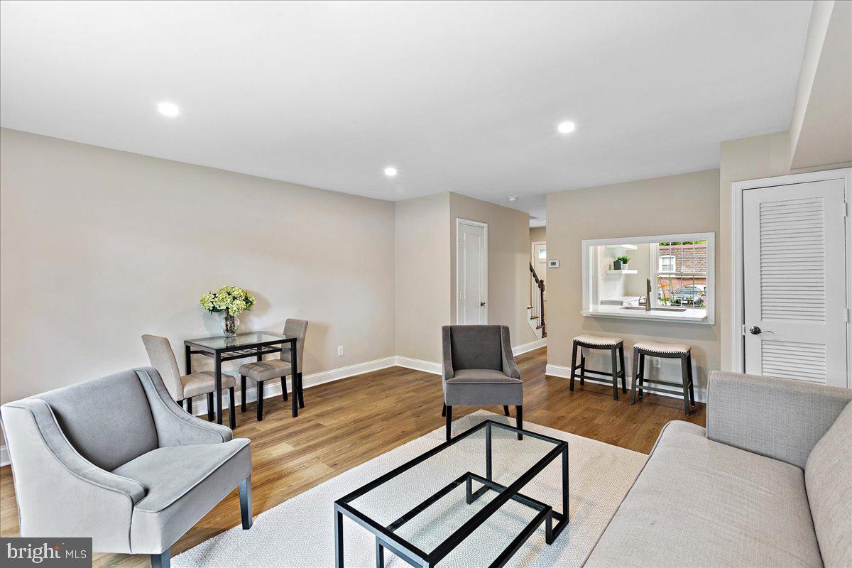 8101 KINGSWAY CT #257, SPRINGFIELD, Virginia 22152, 2 Bedrooms Bedrooms, ,1 BathroomBathrooms,Residential,For sale,8101 KINGSWAY CT #257,VAFX2245620 MLS # VAFX2245620