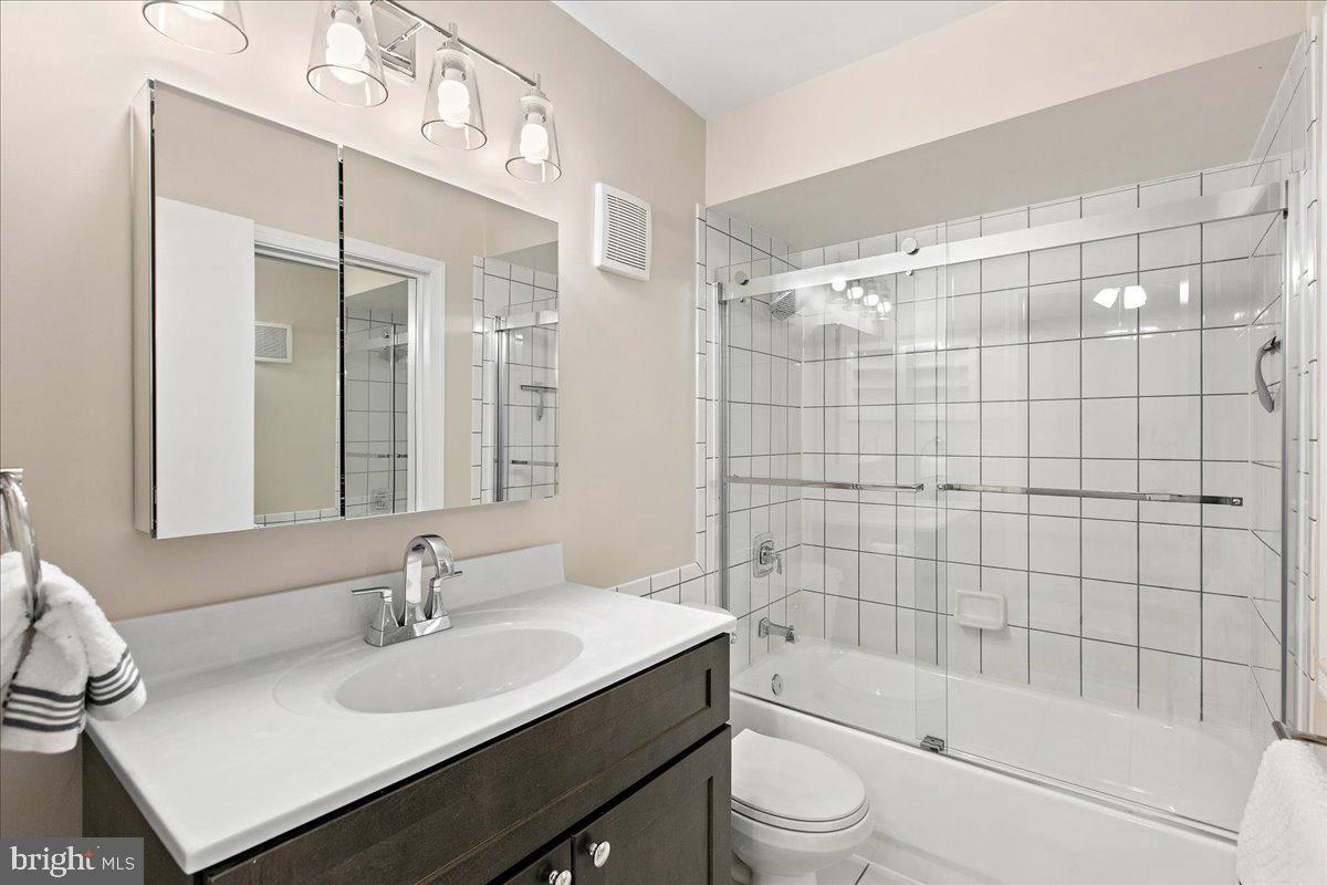 8101 KINGSWAY CT #257, SPRINGFIELD, Virginia 22152, 2 Bedrooms Bedrooms, ,1 BathroomBathrooms,Residential,For sale,8101 KINGSWAY CT #257,VAFX2245620 MLS # VAFX2245620