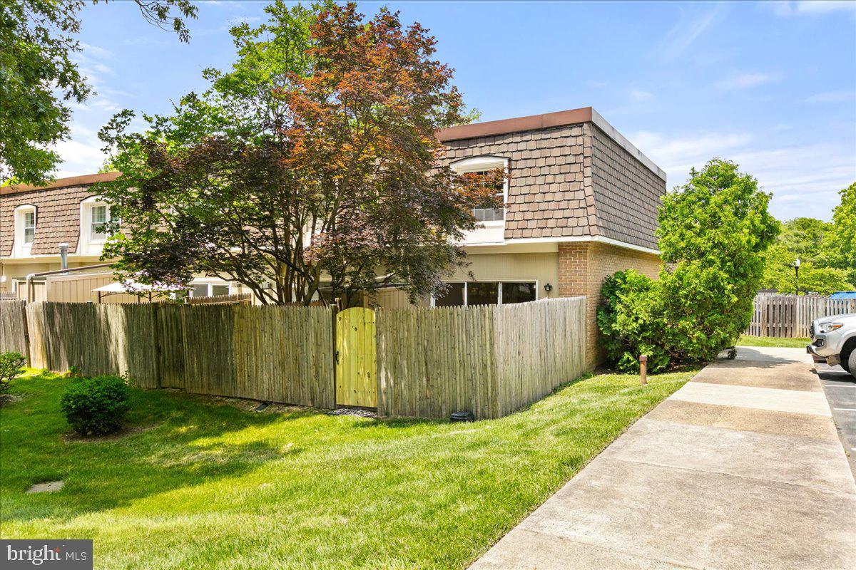 8101 KINGSWAY CT #257, SPRINGFIELD, Virginia 22152, 2 Bedrooms Bedrooms, ,1 BathroomBathrooms,Residential,For sale,8101 KINGSWAY CT #257,VAFX2245620 MLS # VAFX2245620