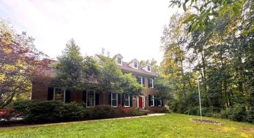 13414 FOX CHASE LN, SPOTSYLVANIA, Virginia 22553, 4 Bedrooms Bedrooms, ,2 BathroomsBathrooms,Residential,For sale,13414 FOX CHASE LN,VASP2033720 MLS # VASP2033720