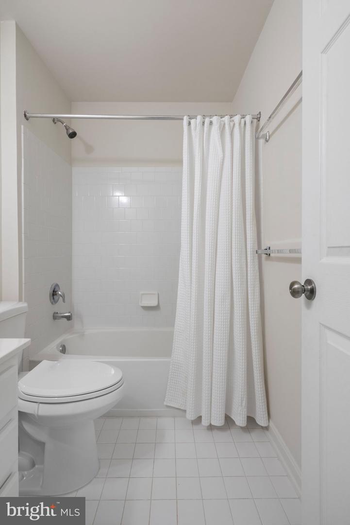 12755 FAIR CREST CT #304, FAIRFAX, Virginia 22033, 2 Bedrooms Bedrooms, ,2 BathroomsBathrooms,Residential,For sale,12755 FAIR CREST CT #304,VAFX2245700 MLS # VAFX2245700