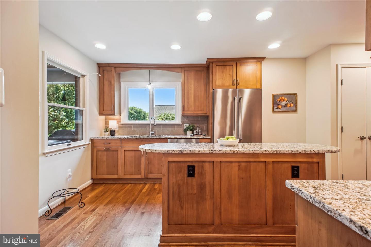 3529 N NOTTINGHAM ST, ARLINGTON, Virginia 22207, 3 Bedrooms Bedrooms, ,2 BathroomsBathrooms,Residential,For sale,3529 N NOTTINGHAM ST,VAAR2058760 MLS # VAAR2058760