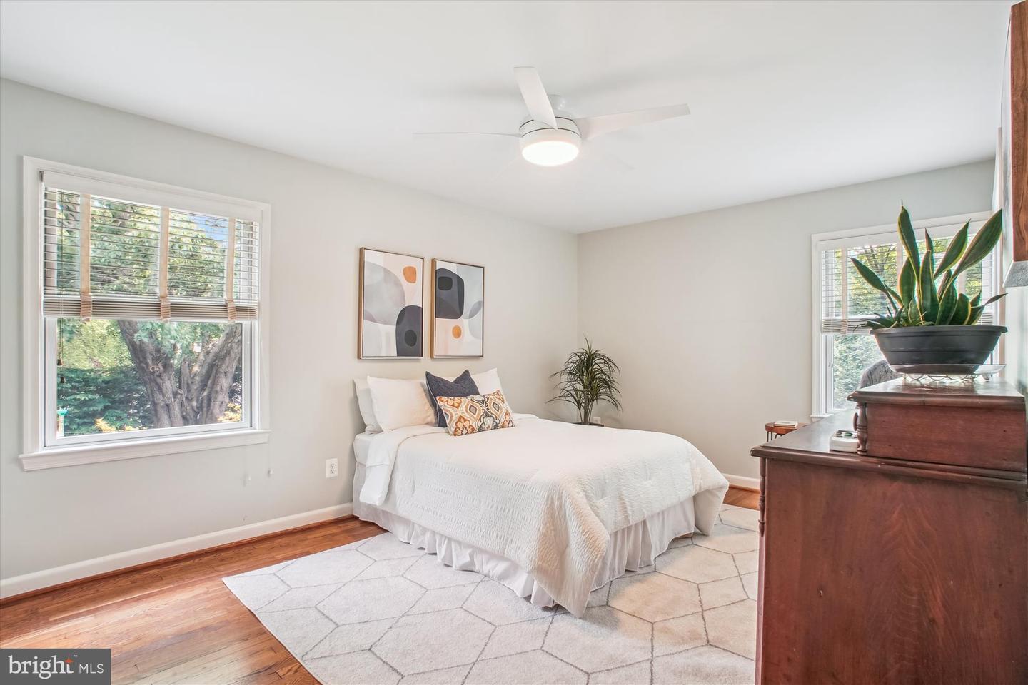 3529 N NOTTINGHAM ST, ARLINGTON, Virginia 22207, 3 Bedrooms Bedrooms, ,2 BathroomsBathrooms,Residential,For sale,3529 N NOTTINGHAM ST,VAAR2058760 MLS # VAAR2058760