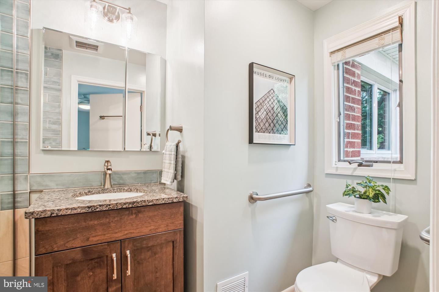 3529 N NOTTINGHAM ST, ARLINGTON, Virginia 22207, 3 Bedrooms Bedrooms, ,2 BathroomsBathrooms,Residential,For sale,3529 N NOTTINGHAM ST,VAAR2058760 MLS # VAAR2058760