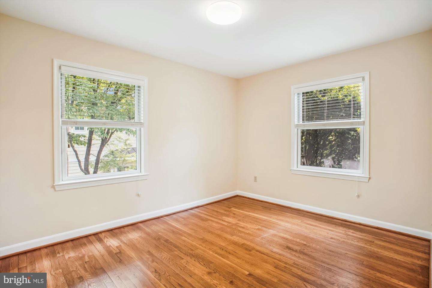 3529 N NOTTINGHAM ST, ARLINGTON, Virginia 22207, 3 Bedrooms Bedrooms, ,2 BathroomsBathrooms,Residential,For sale,3529 N NOTTINGHAM ST,VAAR2058760 MLS # VAAR2058760