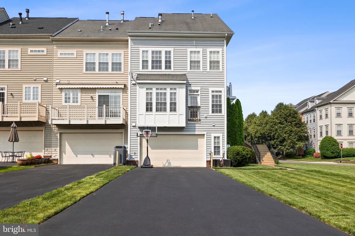 11821 WHITWORTH CANNON LN, BRISTOW, Virginia 20136, 3 Bedrooms Bedrooms, ,2 BathroomsBathrooms,Residential,For sale,11821 WHITWORTH CANNON LN,VAPW2096370 MLS # VAPW2096370