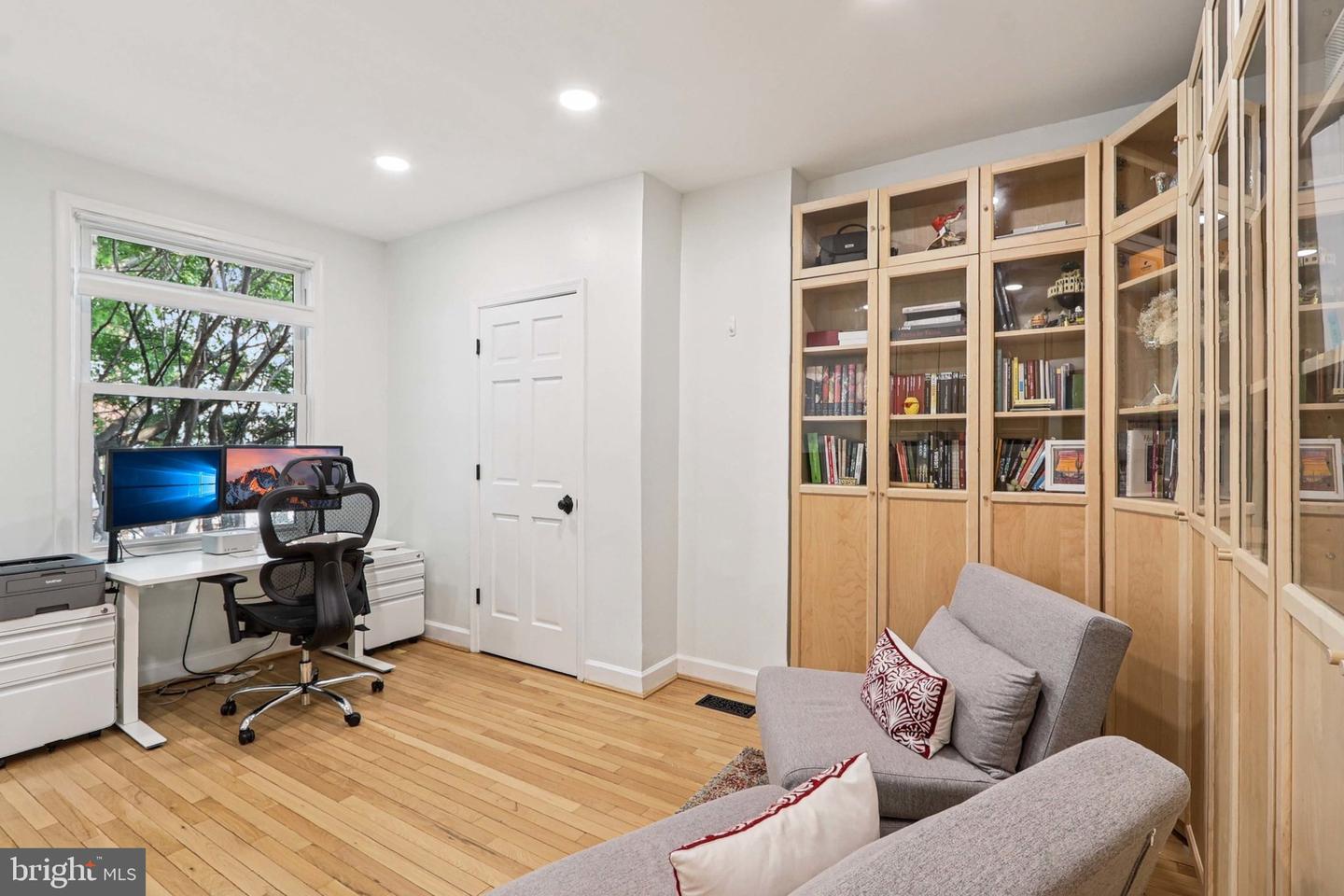 2254 12TH ST NW, WASHINGTON, District Of Columbia 20009, 2 Bedrooms Bedrooms, ,1 BathroomBathrooms,Residential,For sale,2254 12TH ST NW,DCDC2204272 MLS # DCDC2204272