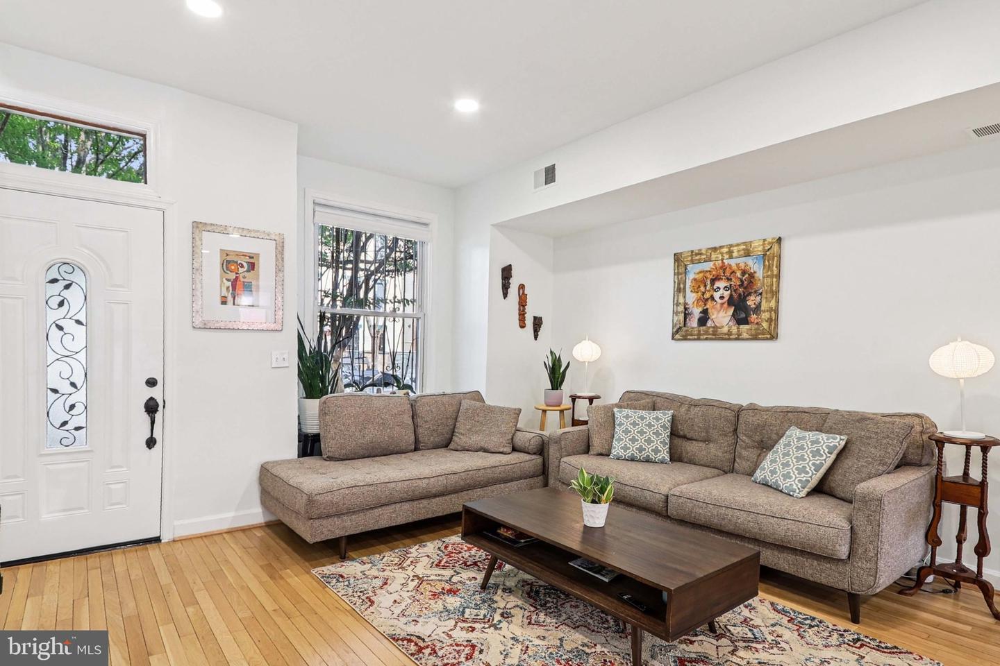 2254 12TH ST NW, WASHINGTON, District Of Columbia 20009, 2 Bedrooms Bedrooms, ,1 BathroomBathrooms,Residential,For sale,2254 12TH ST NW,DCDC2204272 MLS # DCDC2204272