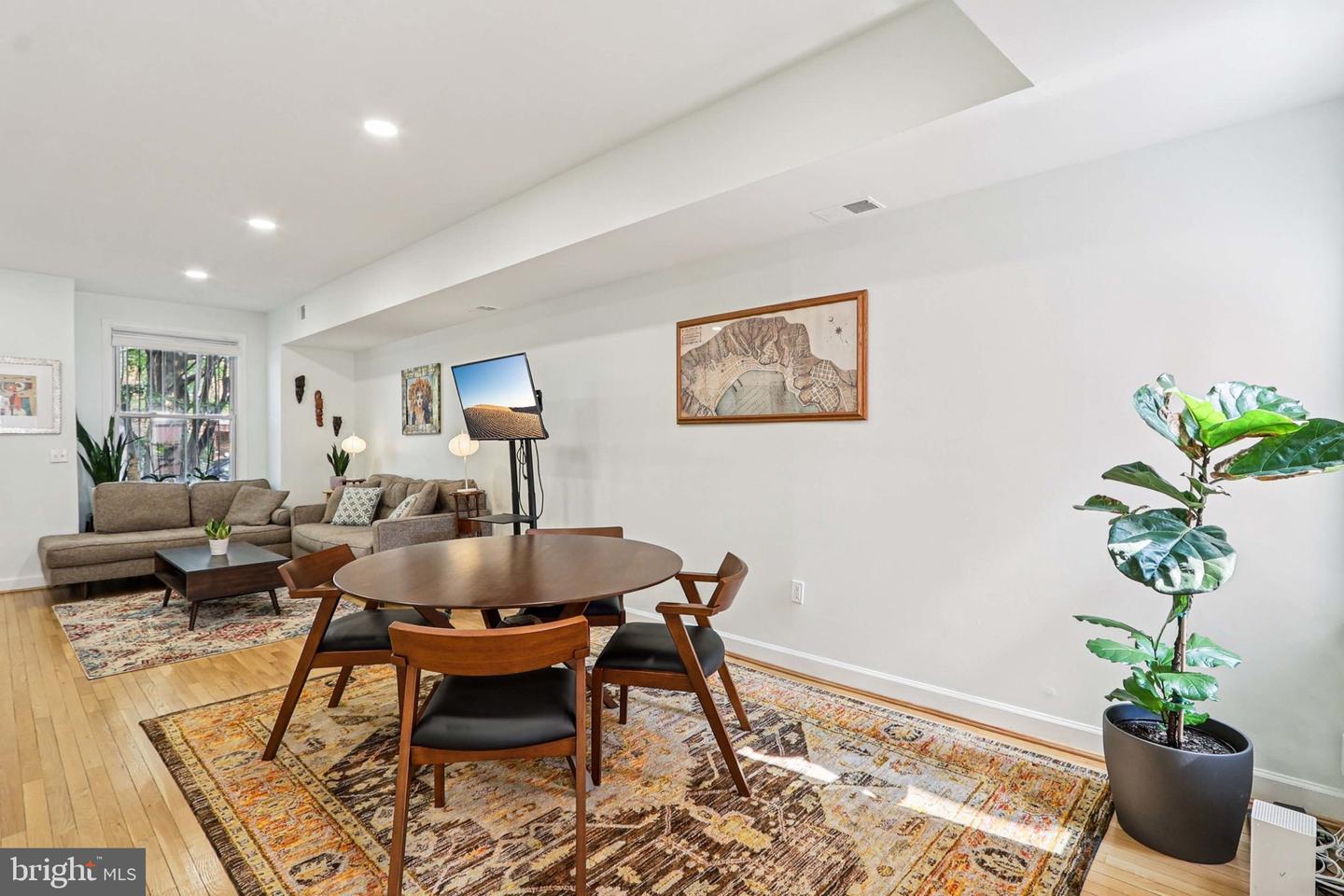 2254 12TH ST NW, WASHINGTON, District Of Columbia 20009, 2 Bedrooms Bedrooms, ,1 BathroomBathrooms,Residential,For sale,2254 12TH ST NW,DCDC2204272 MLS # DCDC2204272