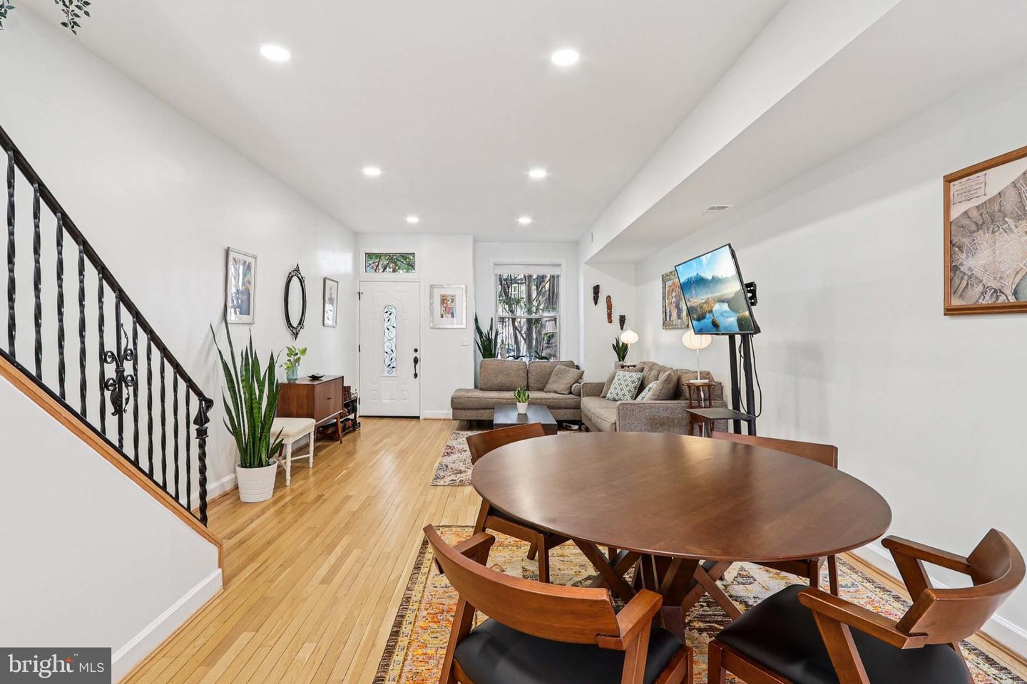 2254 12TH ST NW, WASHINGTON, District Of Columbia 20009, 2 Bedrooms Bedrooms, ,1 BathroomBathrooms,Residential,For sale,2254 12TH ST NW,DCDC2204272 MLS # DCDC2204272