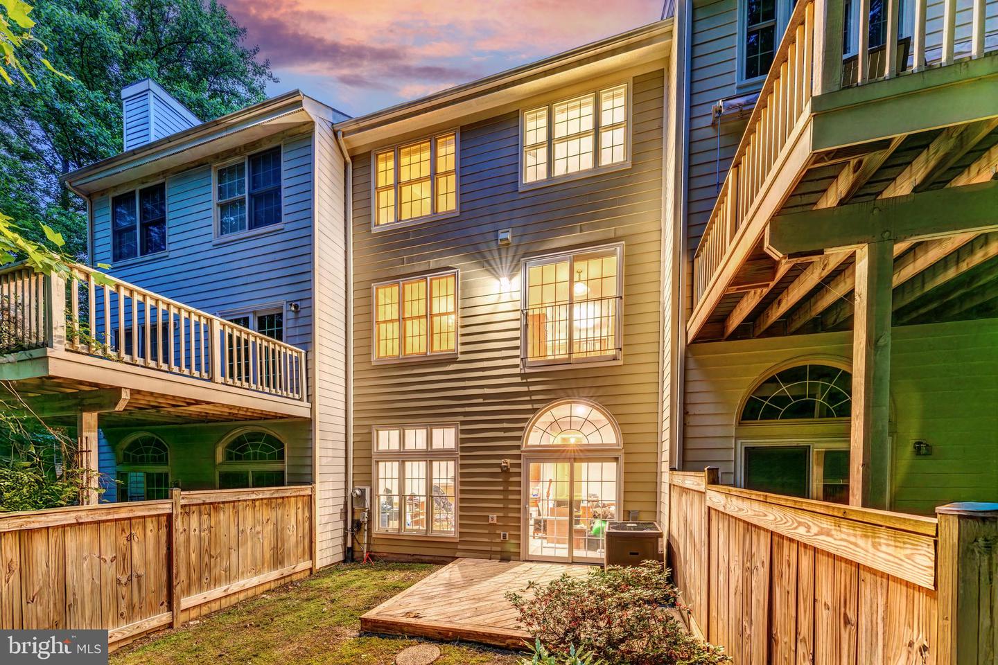 11437 HERITAGE OAK CT, RESTON, Virginia 20194, 3 Bedrooms Bedrooms, ,2 BathroomsBathrooms,Residential,For sale,11437 HERITAGE OAK CT,VAFX2245368 MLS # VAFX2245368